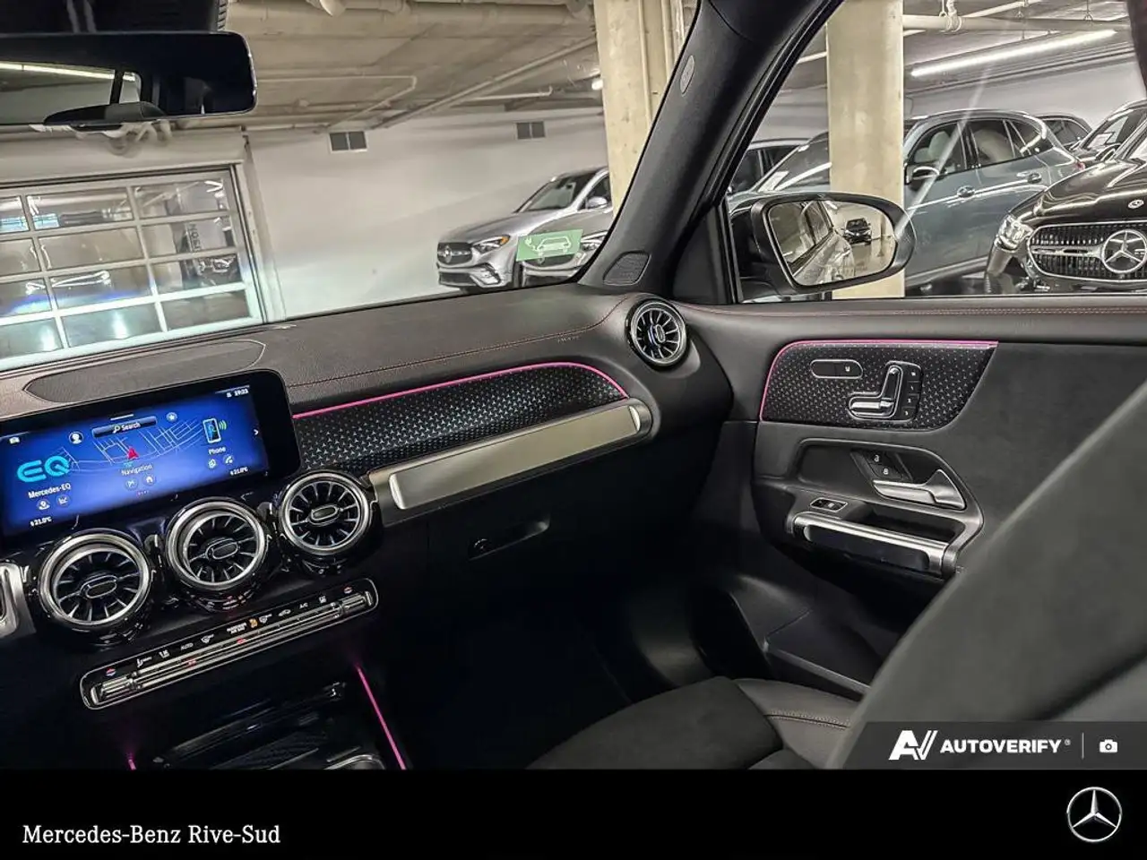 Mercedes-Benz EQB снимка Mercedes-Benz EQB
