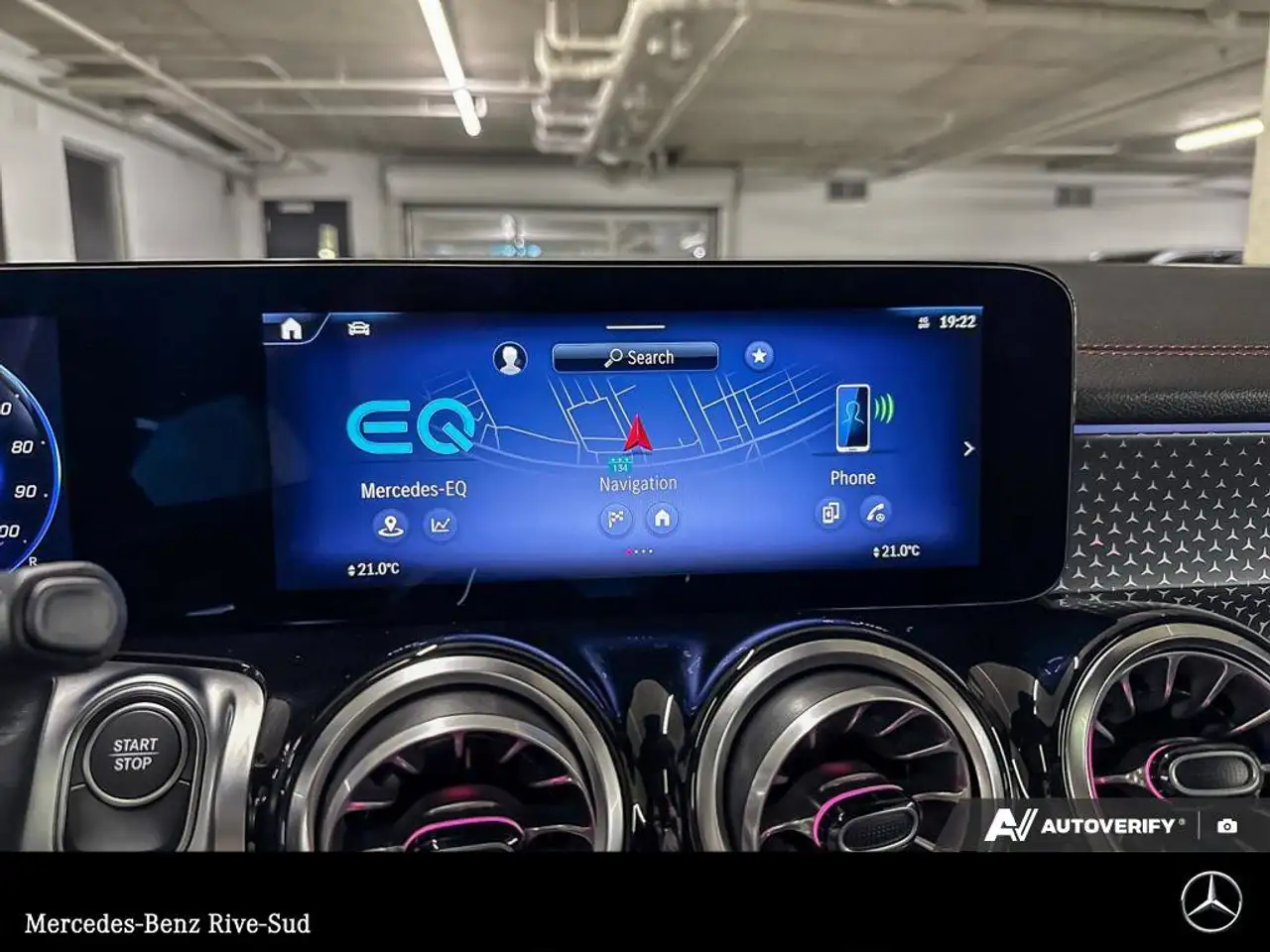 Mercedes-Benz EQB снимка Mercedes-Benz EQB