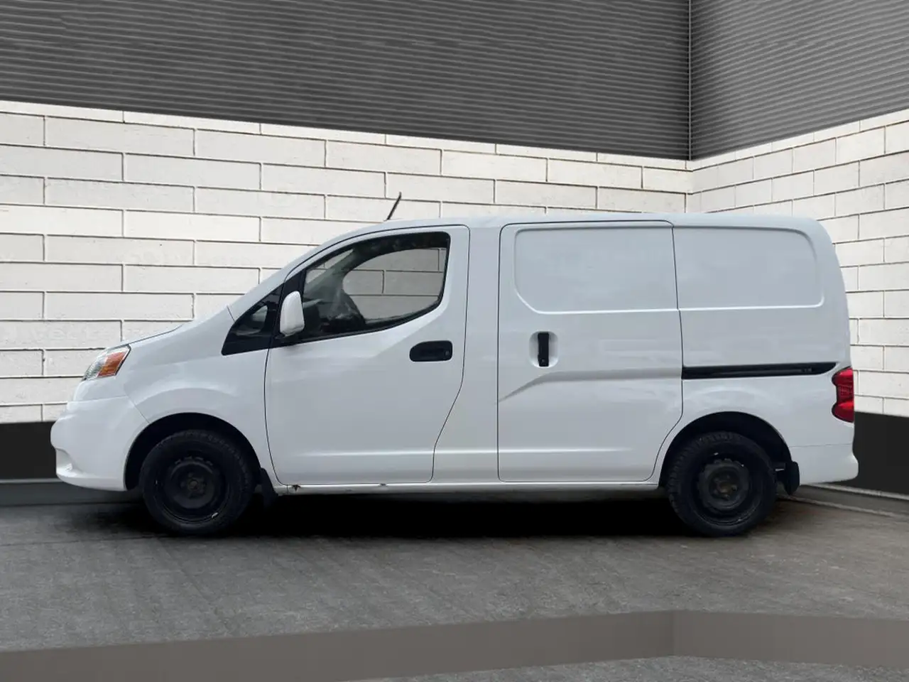 Nissan NV200 photo Nissan NV200