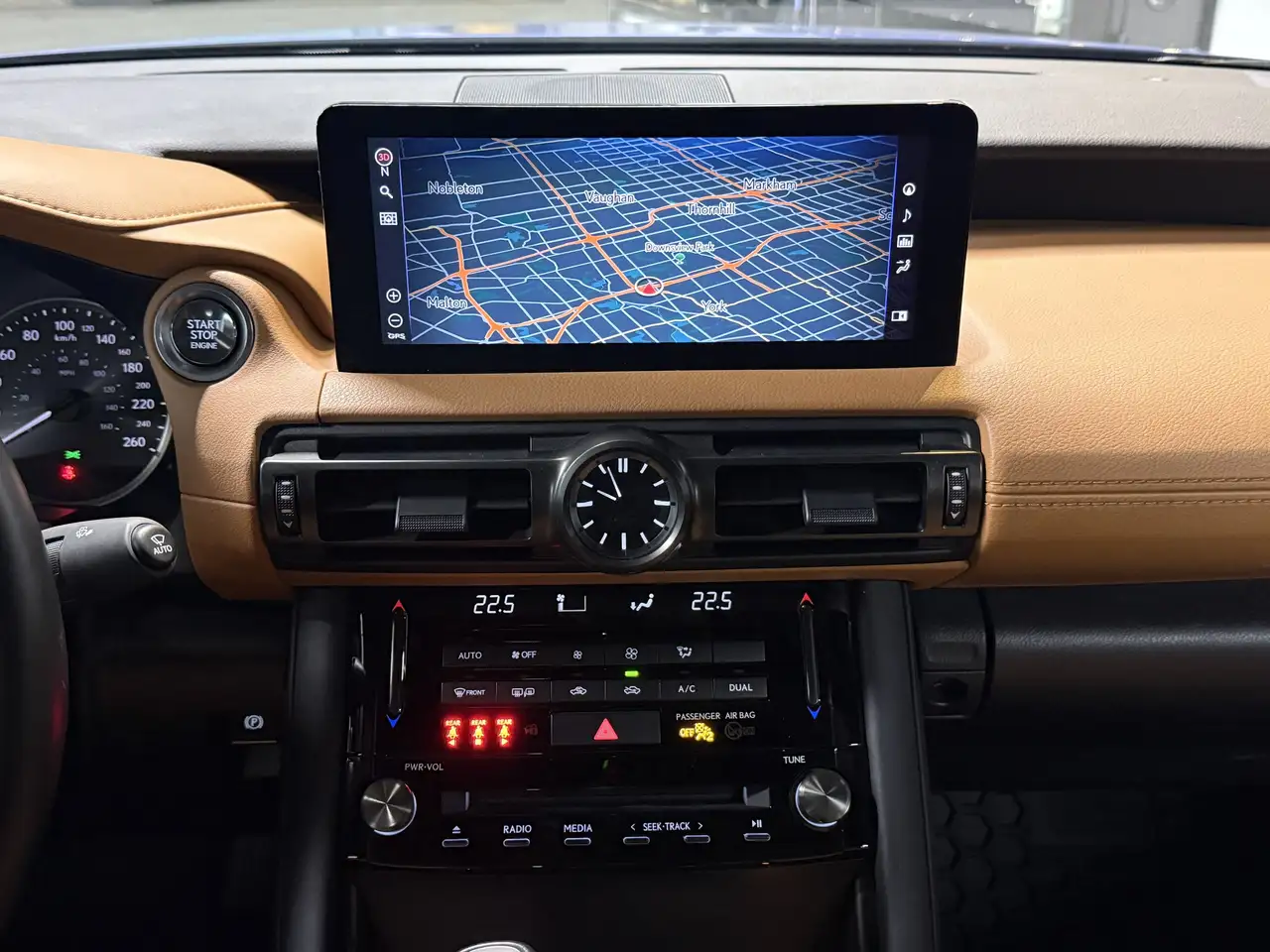 Lexus IS снимка Lexus IS