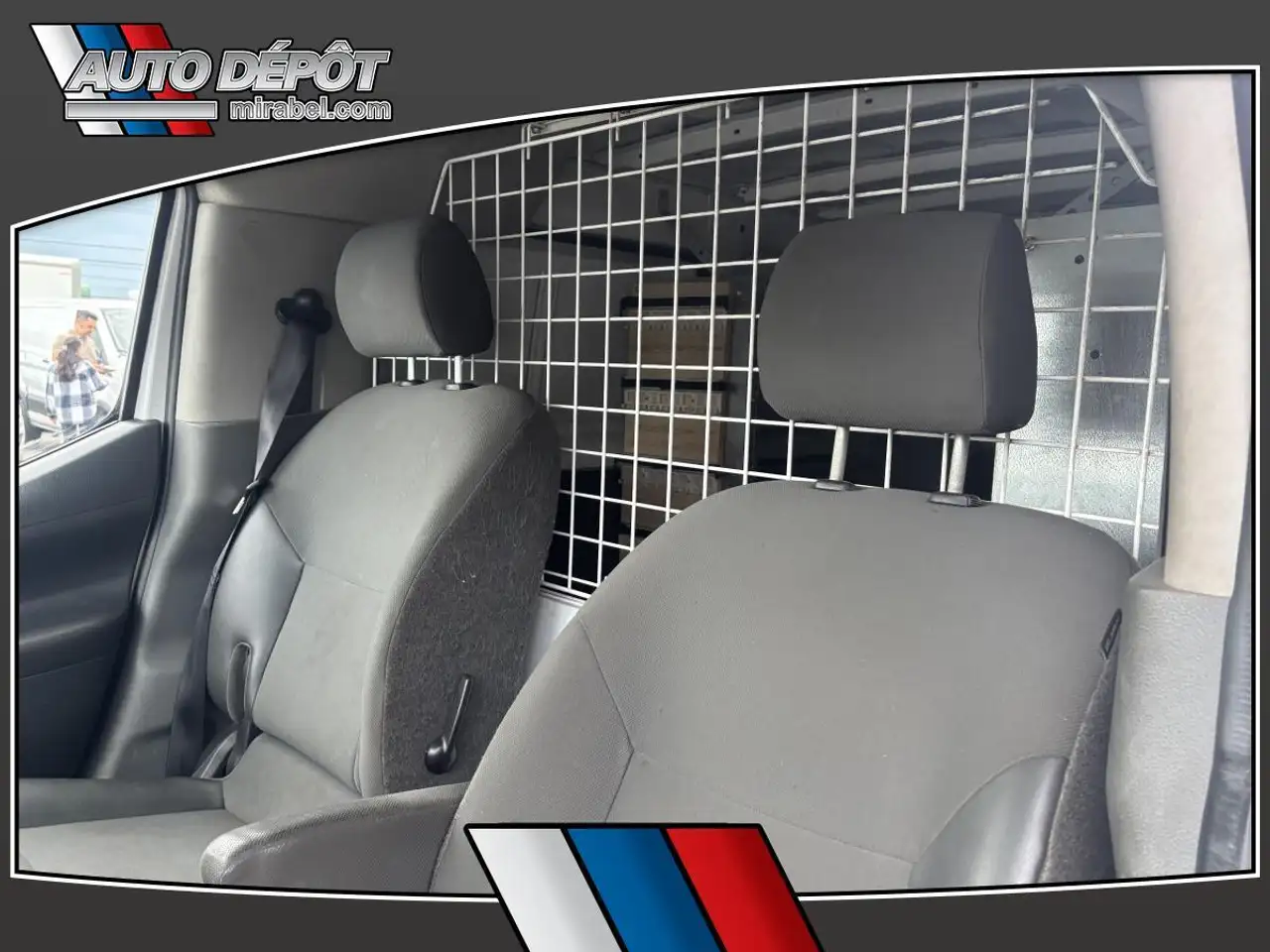 Nissan NV200 photo Nissan NV200