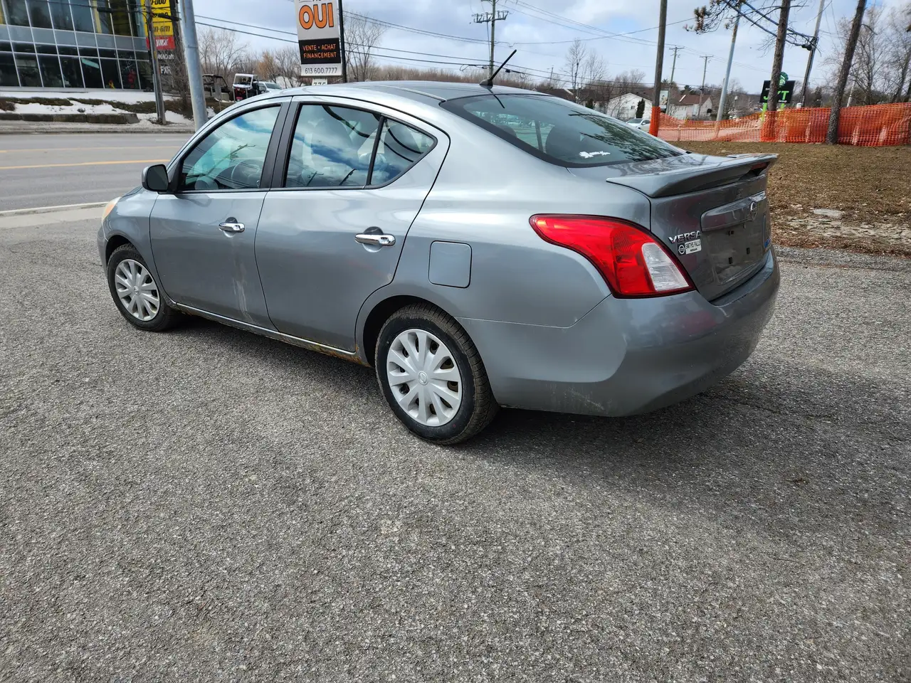 Nissan Versa photo Nissan Versa