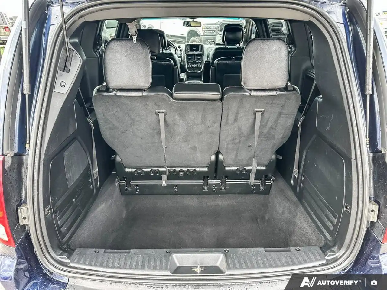 Dodge Grand Caravan photo Dodge Grand Caravan