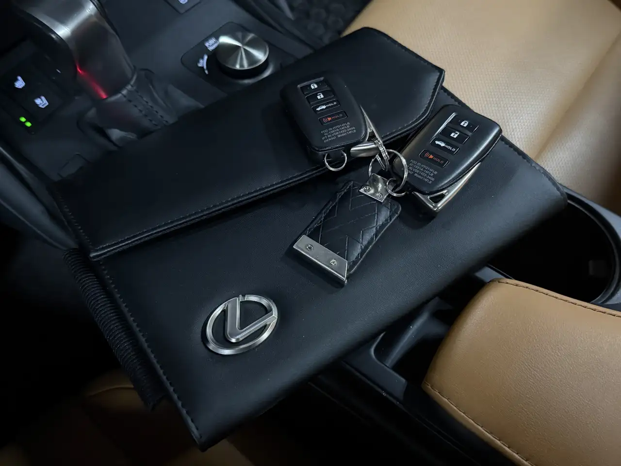 Lexus IS снимка Lexus IS