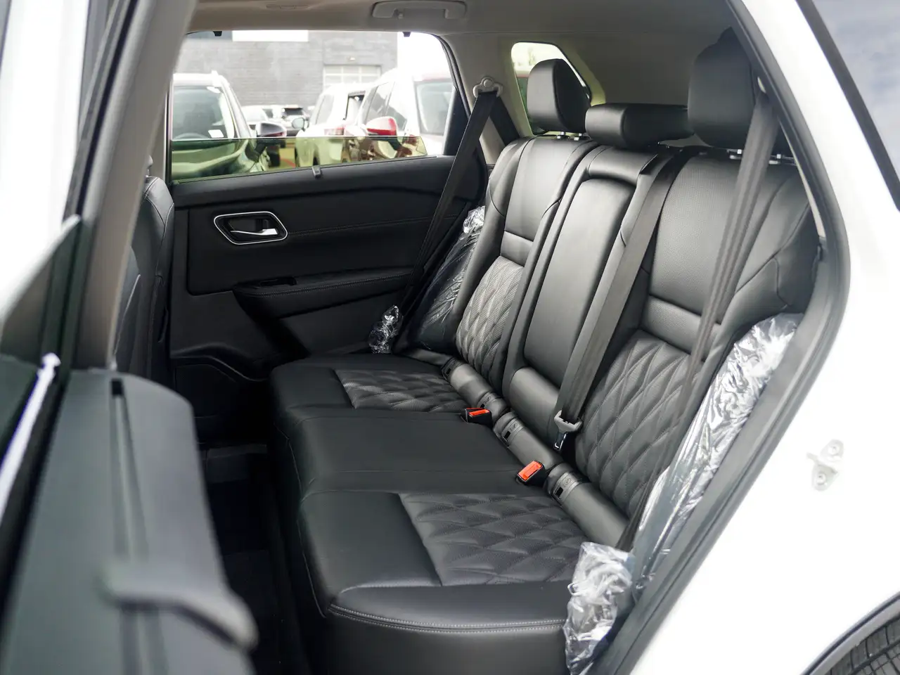 Nissan Rogue fotografie Nissan Rogue