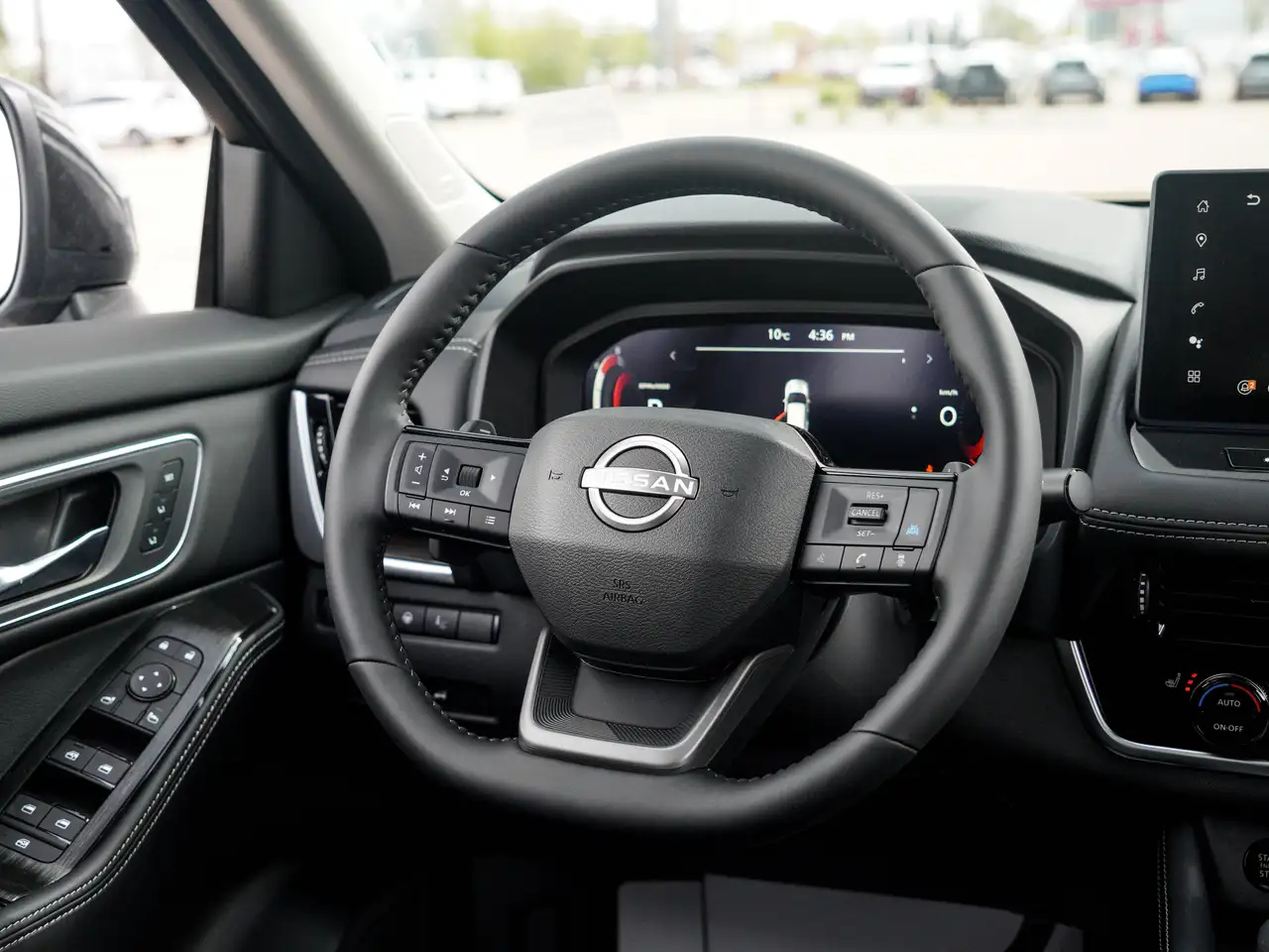 Nissan Rogue fotografie Nissan Rogue