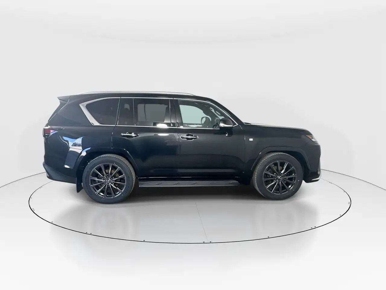Lexus LX 600 снимка Lexus LX 600