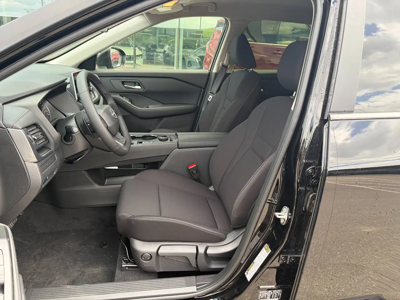 Nissan Rogue fotografie Nissan Rogue