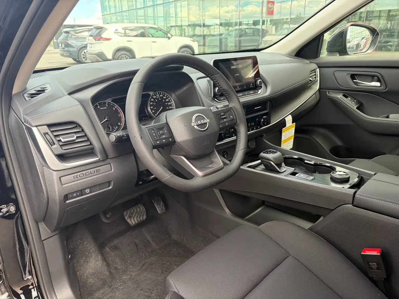 Nissan Rogue fotografie Nissan Rogue