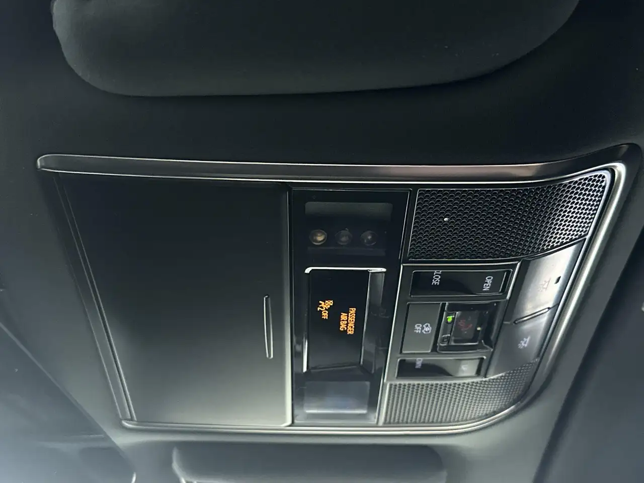 Lexus LX 600 снимка Lexus LX 600