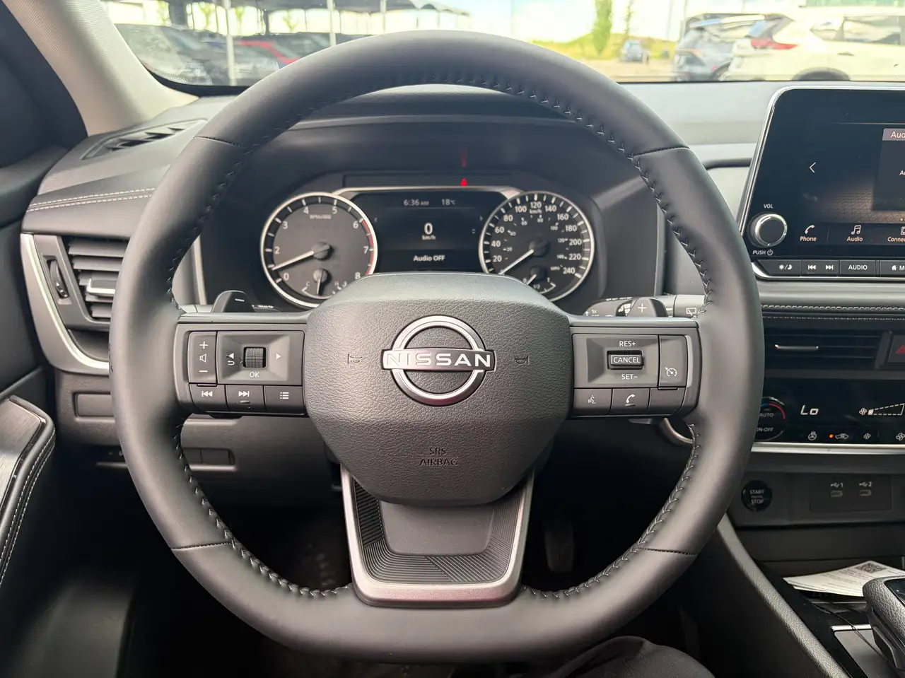 Nissan Rogue fotografie Nissan Rogue