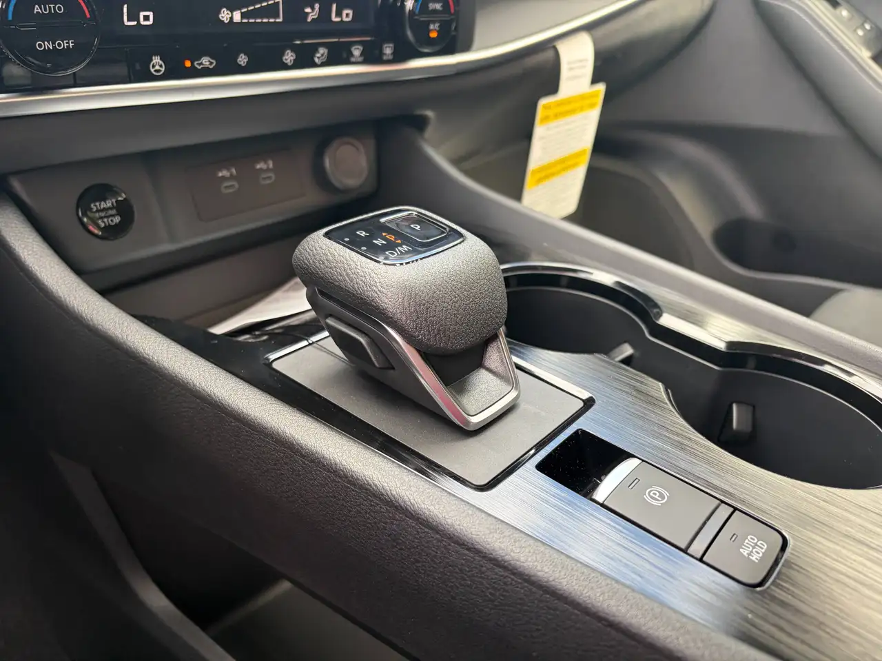 Nissan Rogue fotografie Nissan Rogue