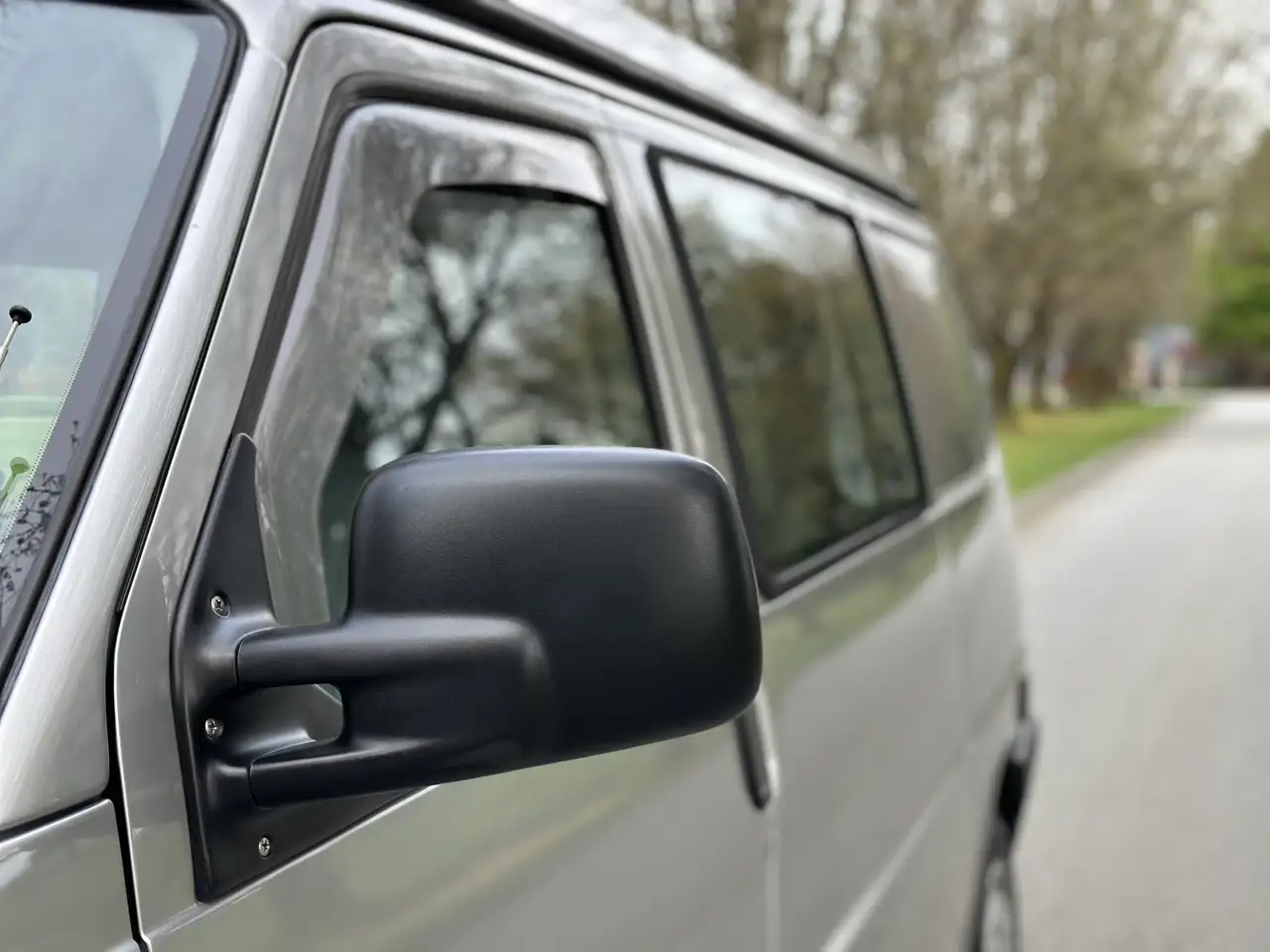 Volkswagen Eurovan снимка Volkswagen Eurovan