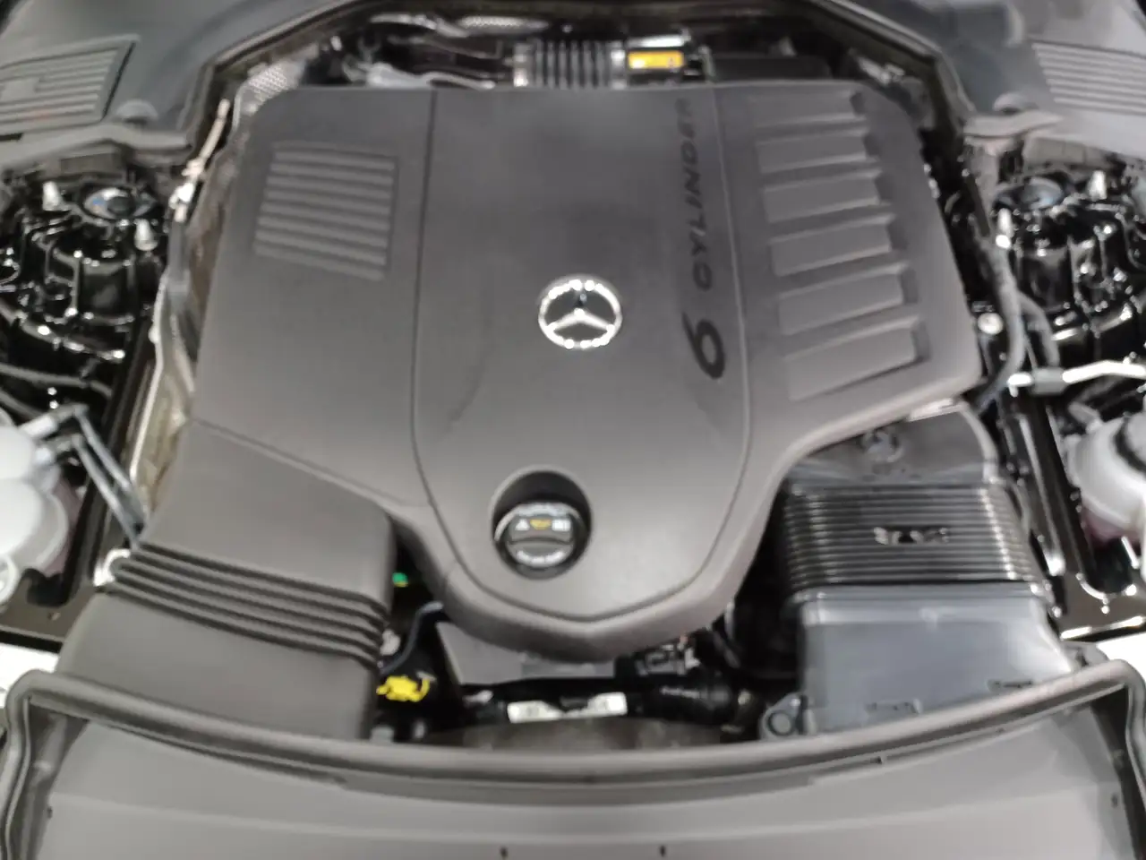 Mercedes-Benz CLE снимка Mercedes-Benz CLE