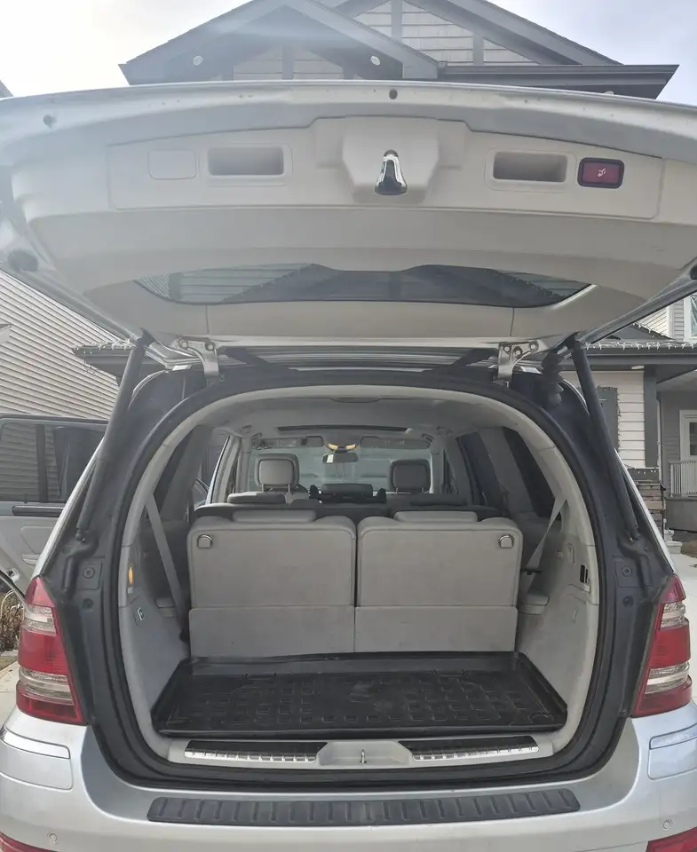 Mercedes-Benz GL-Class снимка Mercedes-Benz GL-Class