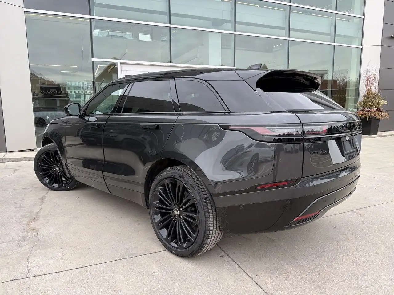 Land Rover Range Rover Velar снимка Land Rover Range Rover Velar