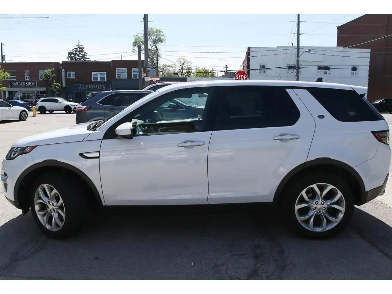 Land Rover Discovery Sport photo Land Rover Discovery Sport