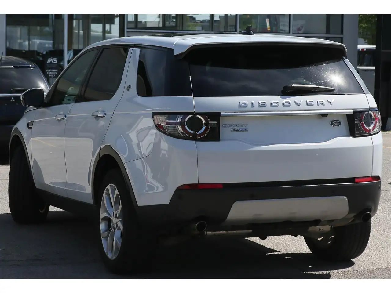 Land Rover Discovery Sport photo Land Rover Discovery Sport