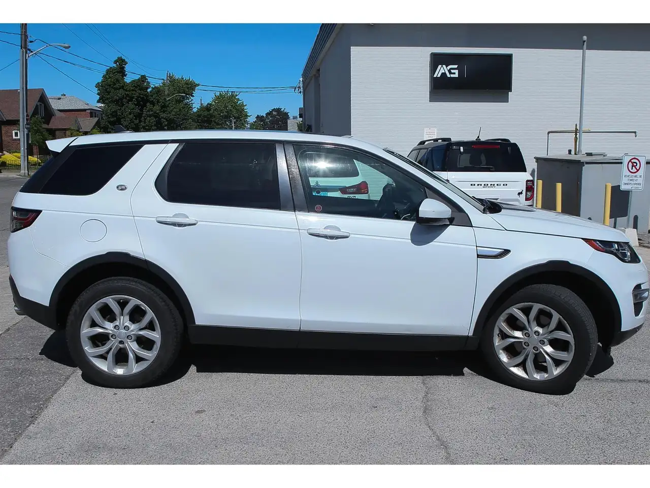 Land Rover Discovery Sport photo Land Rover Discovery Sport