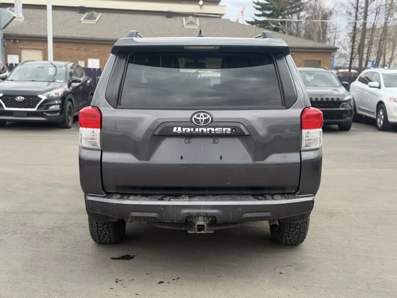 Toyota 4-Runner снимка Toyota 4-Runner