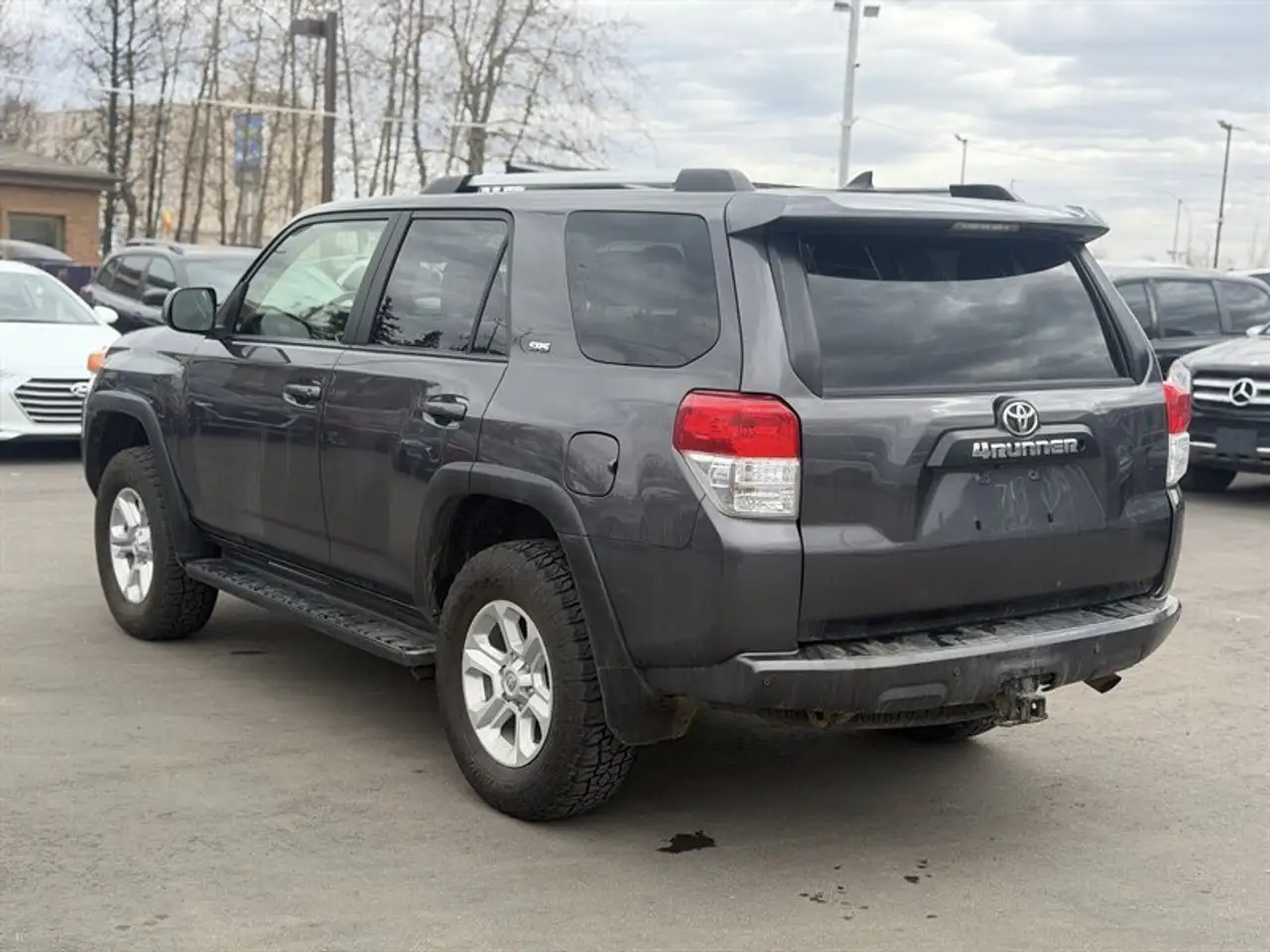Toyota 4-Runner снимка Toyota 4-Runner