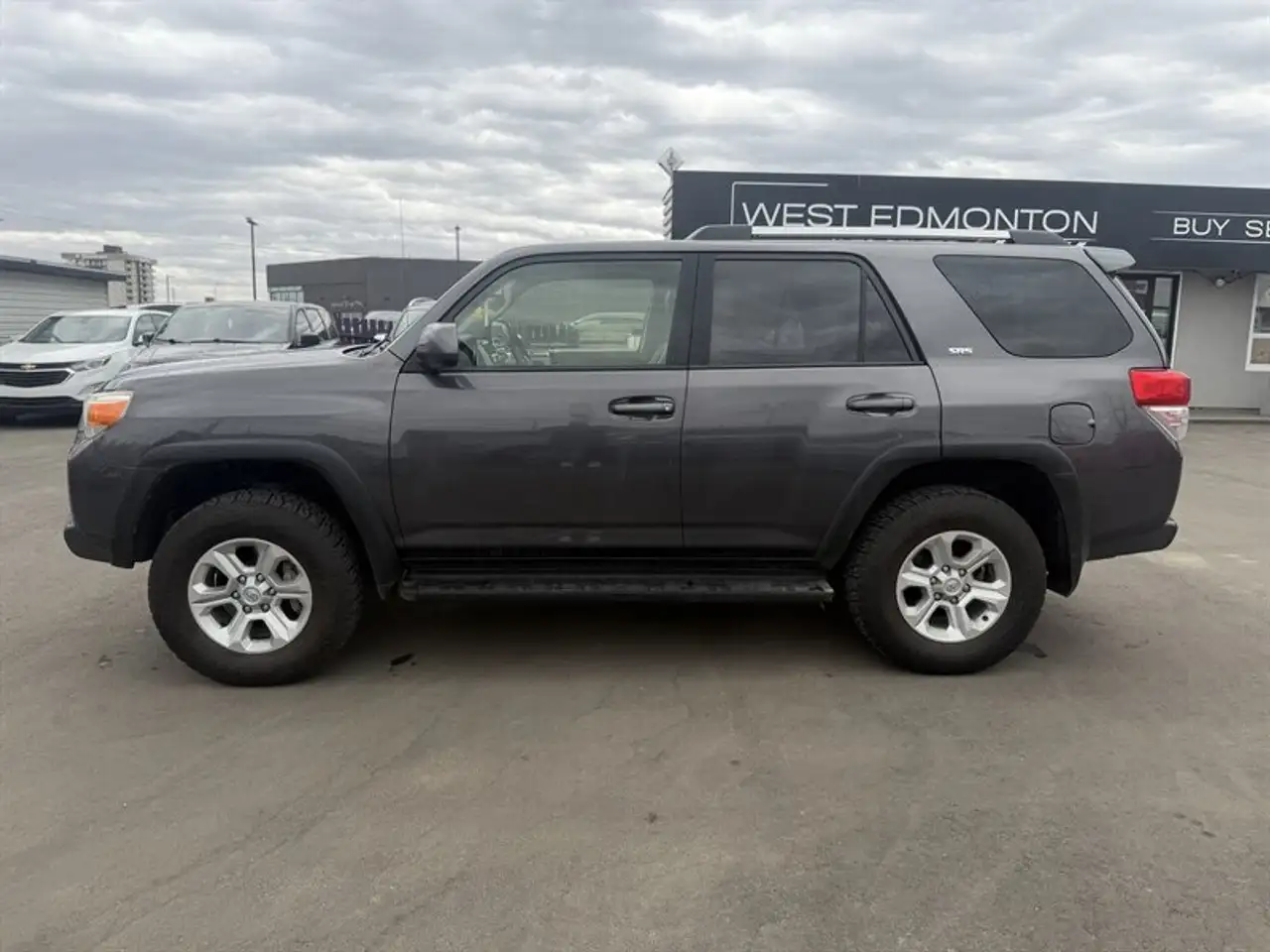 Toyota 4-Runner снимка Toyota 4-Runner