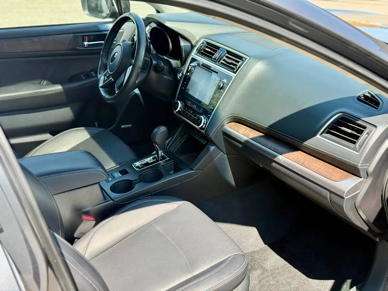 Subaru OUTBACK fotografie Subaru OUTBACK