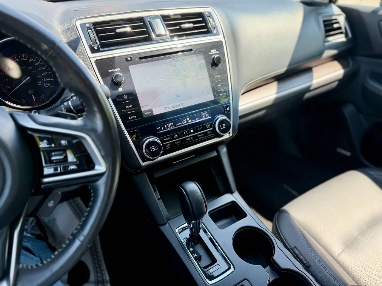 Subaru OUTBACK fotografie Subaru OUTBACK