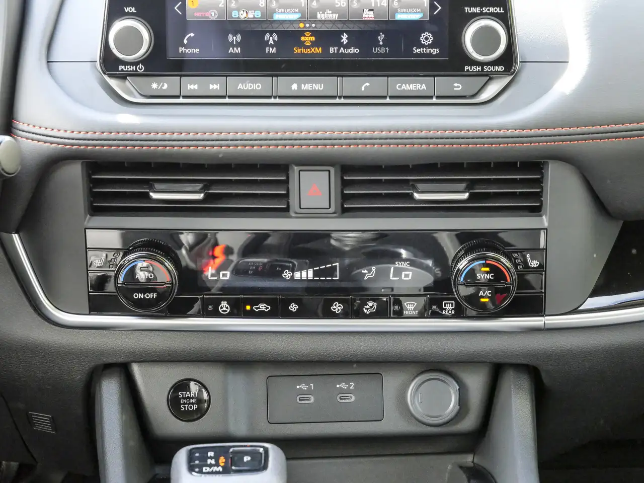 Nissan Rogue photo Nissan Rogue