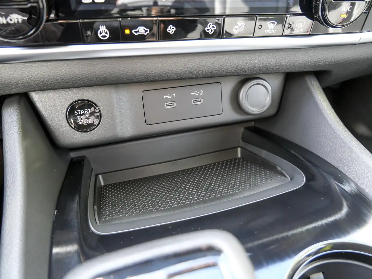 Nissan Rogue photo Nissan Rogue