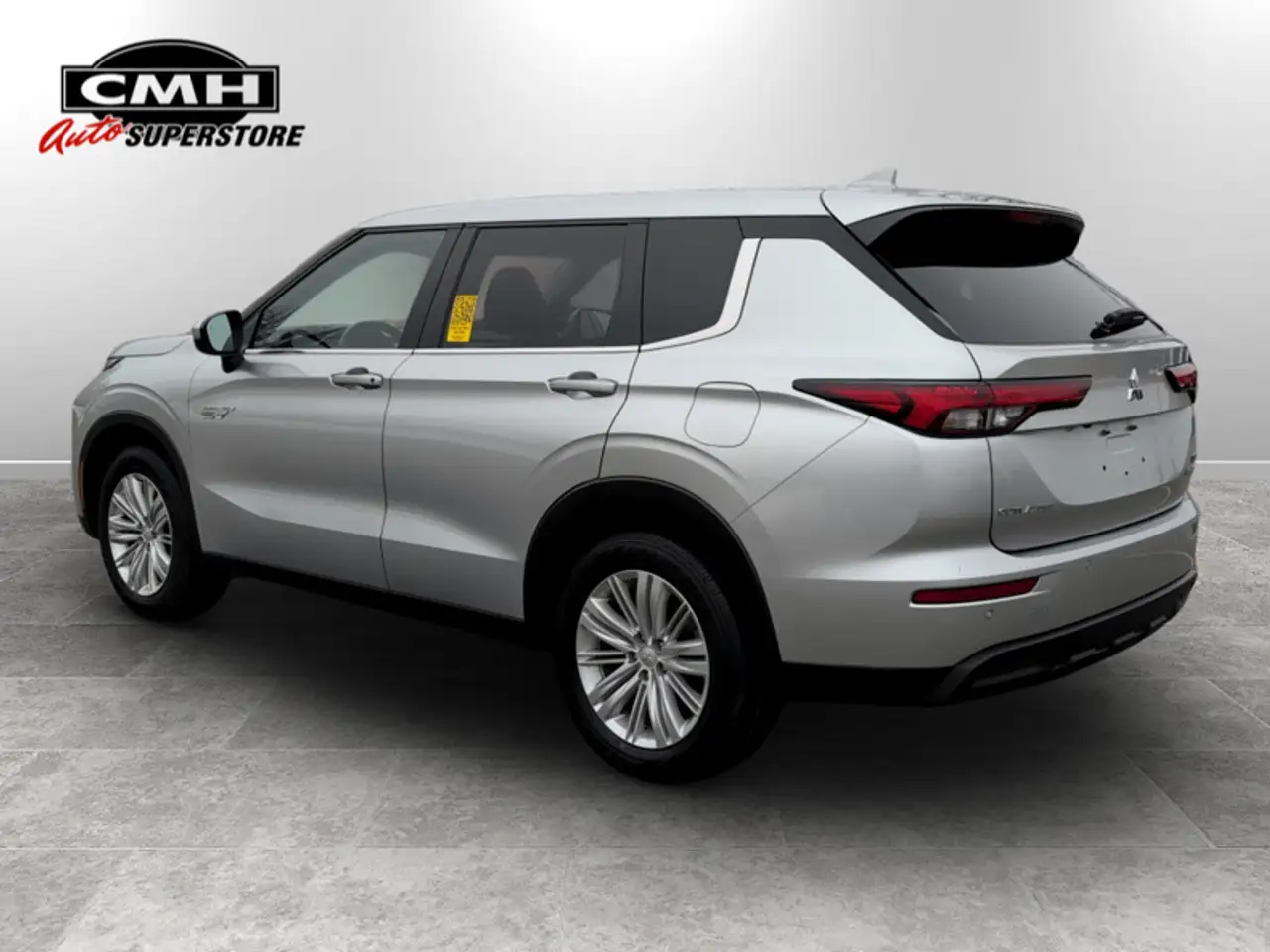 Mitsubishi Outlander photo Mitsubishi Outlander