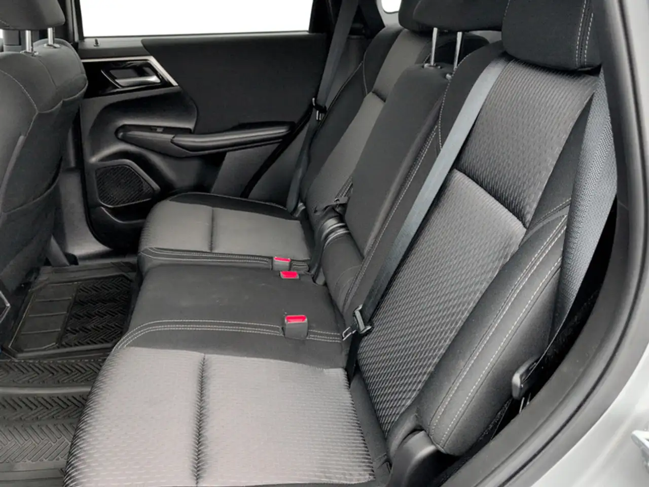 Mitsubishi Outlander photo Mitsubishi Outlander