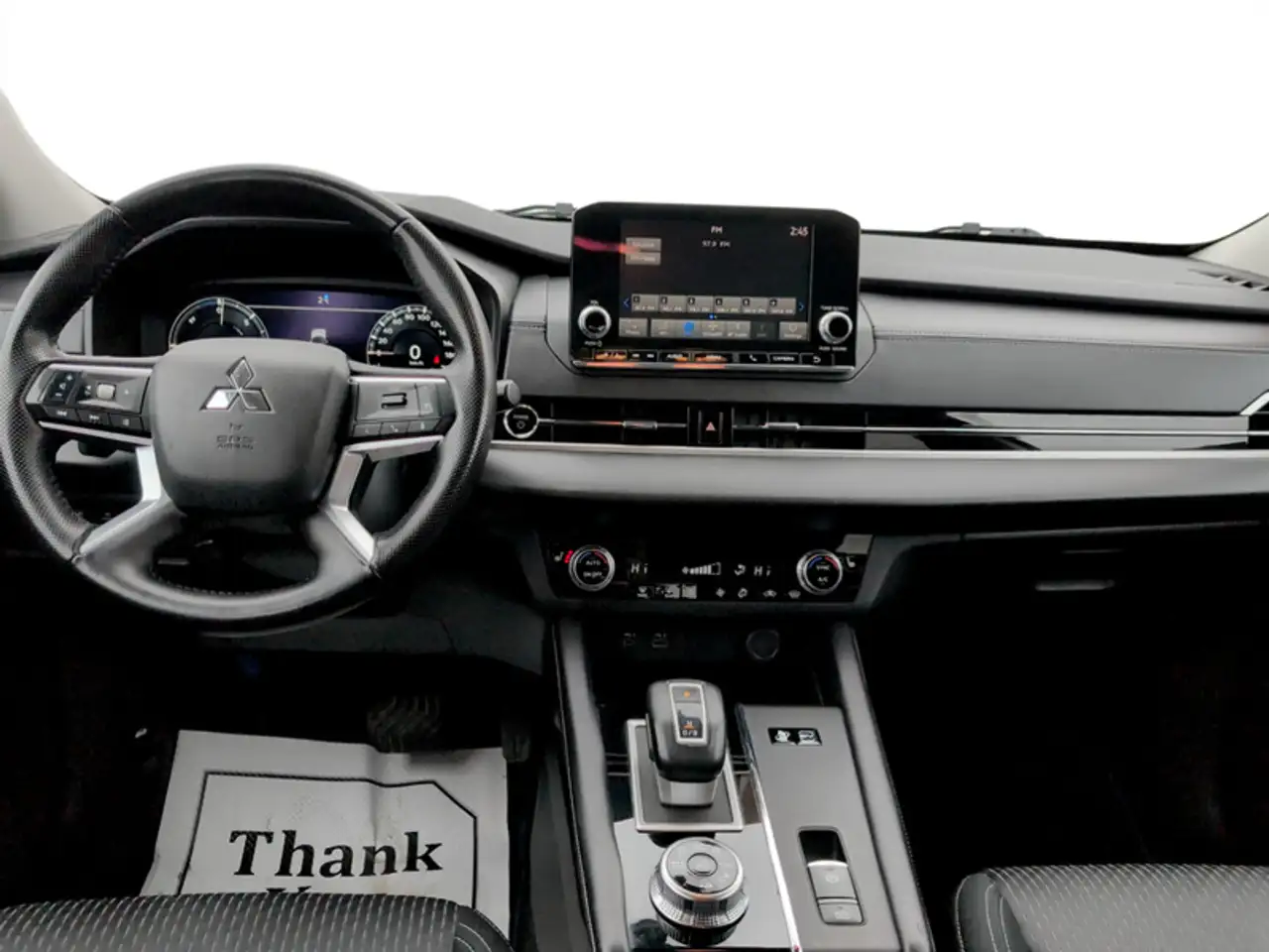 Mitsubishi Outlander photo Mitsubishi Outlander