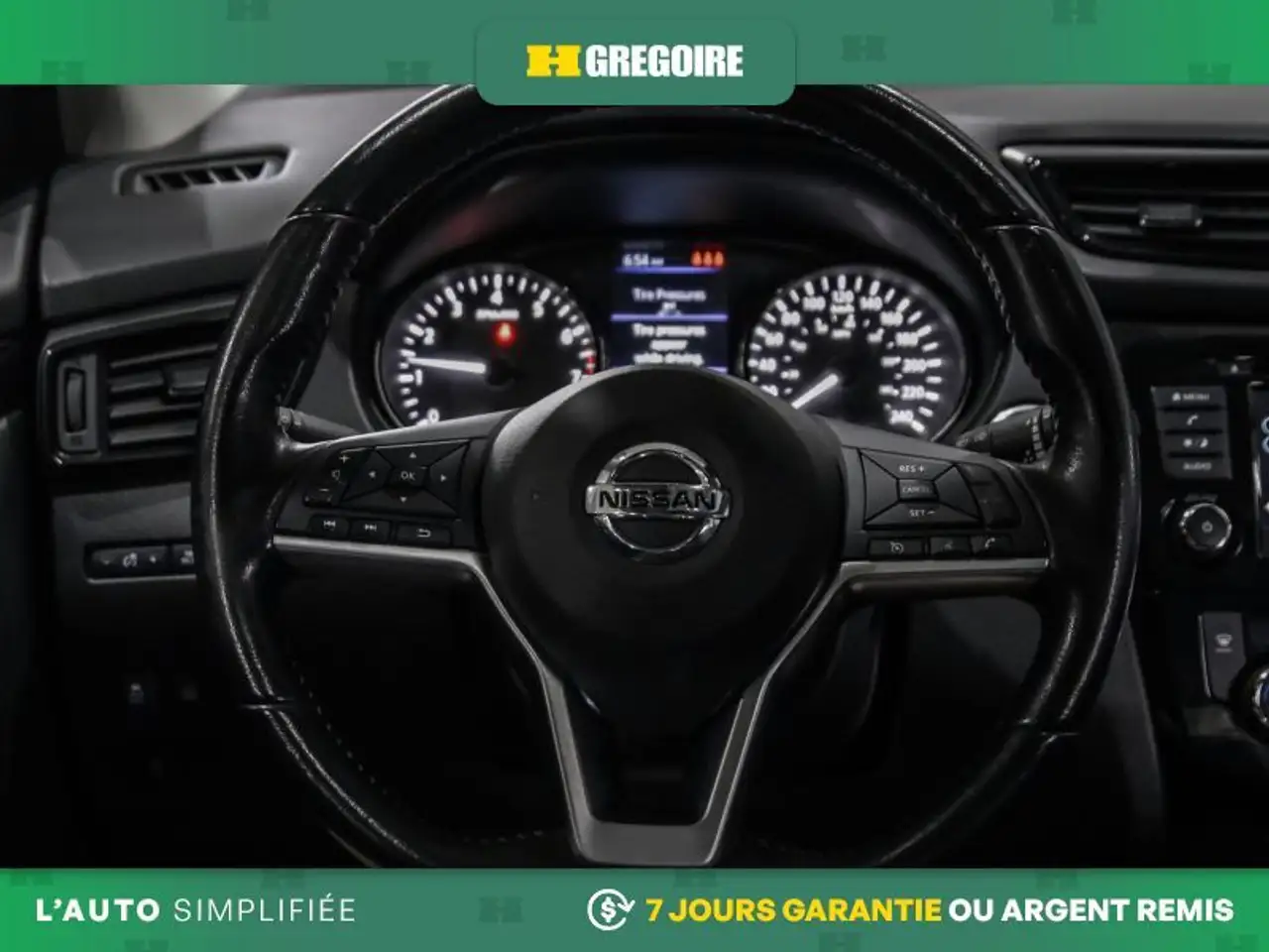 Nissan Qashqai снимка Nissan Qashqai