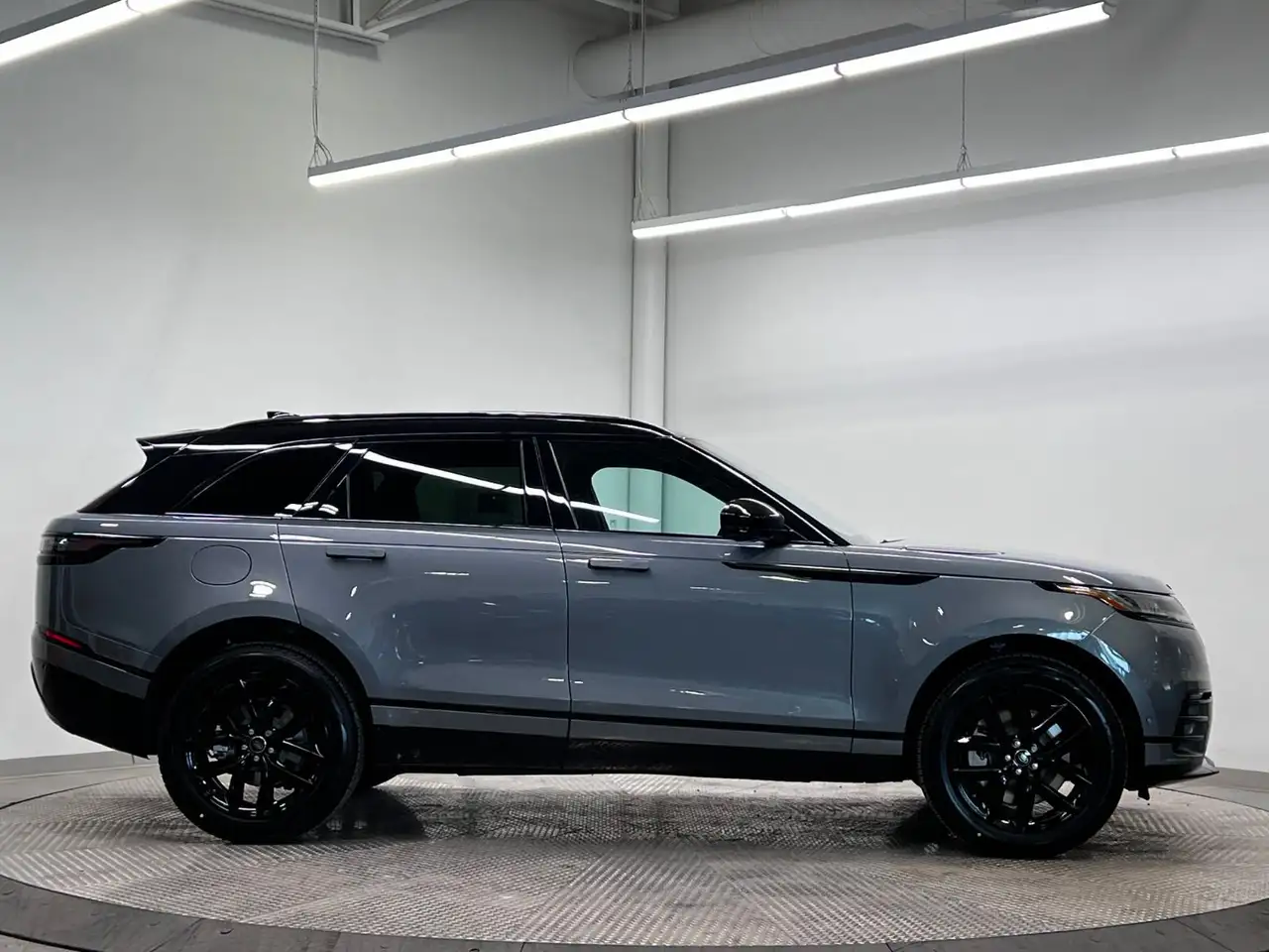 Land Rover Range Rover Velar снимка Land Rover Range Rover Velar