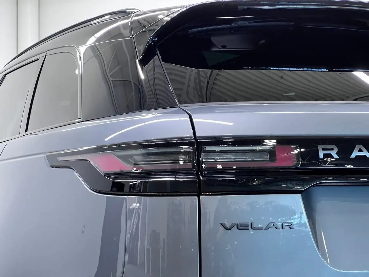 Land Rover Range Rover Velar снимка Land Rover Range Rover Velar