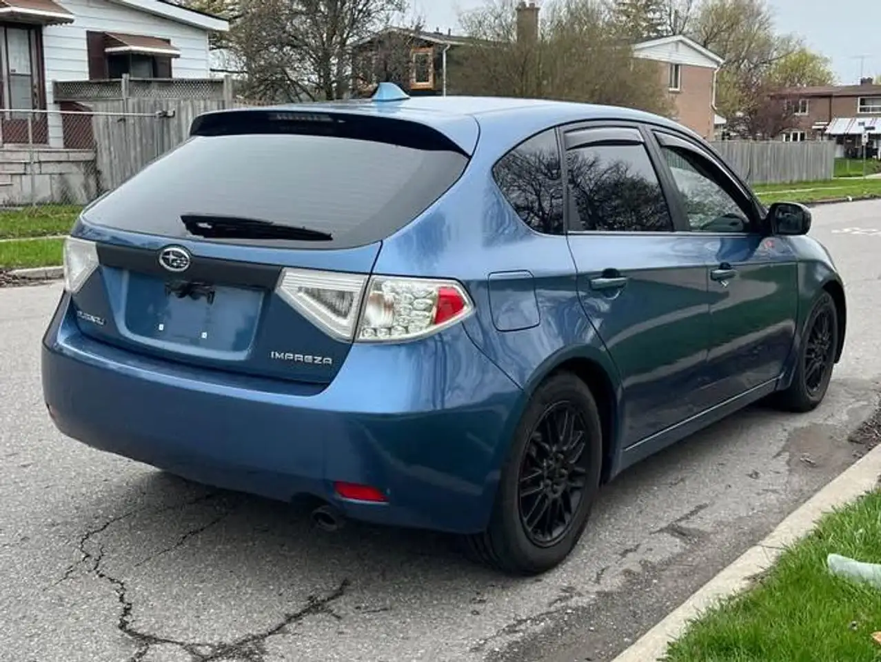 Subaru Impreza снимка Subaru Impreza
