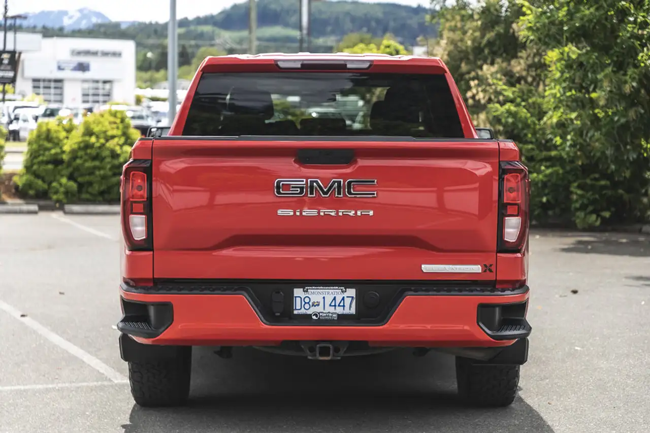 GMC Sierra 1500 снимка GMC Sierra 1500