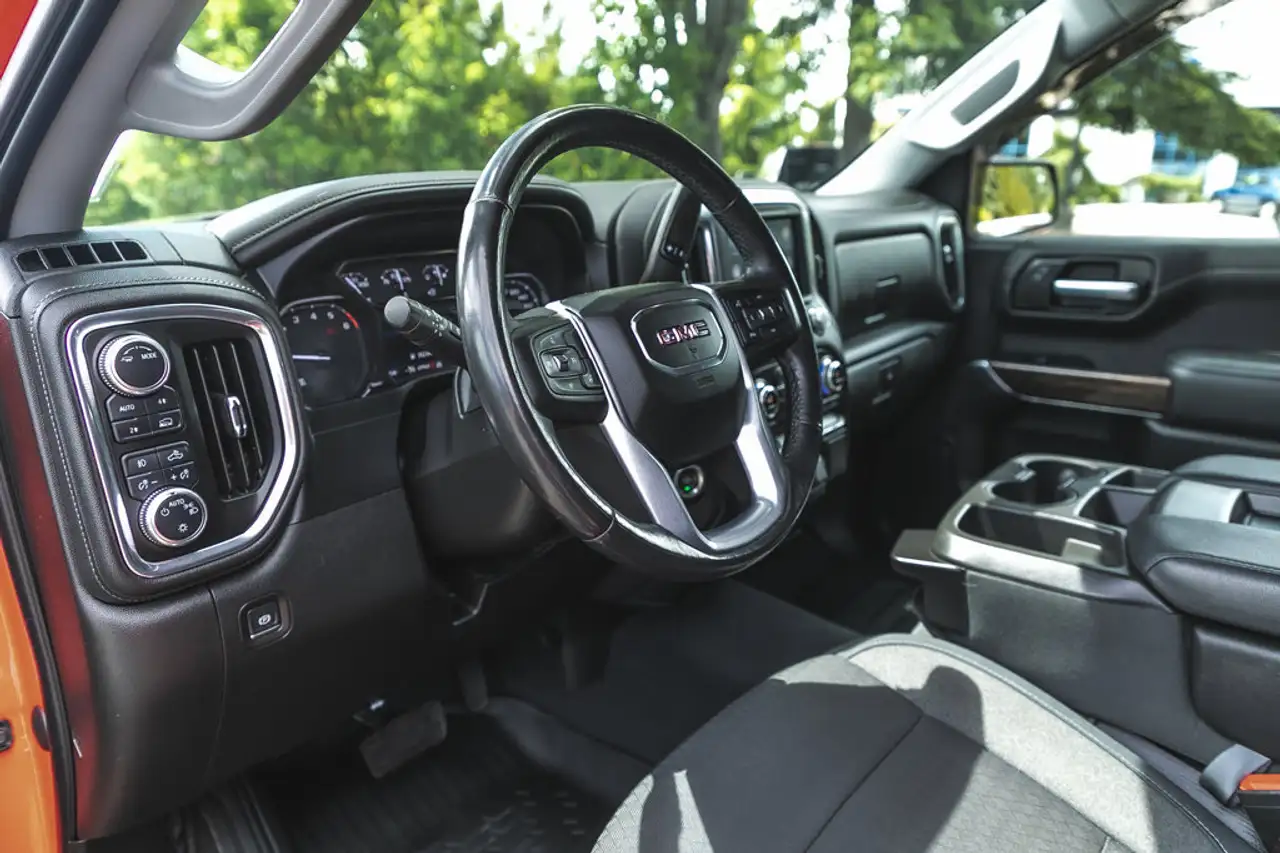 GMC Sierra 1500 снимка GMC Sierra 1500