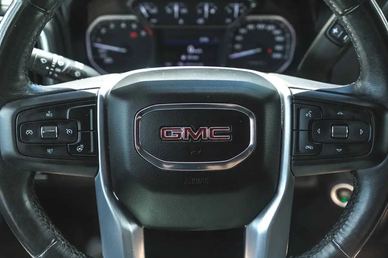 GMC Sierra 1500 снимка GMC Sierra 1500