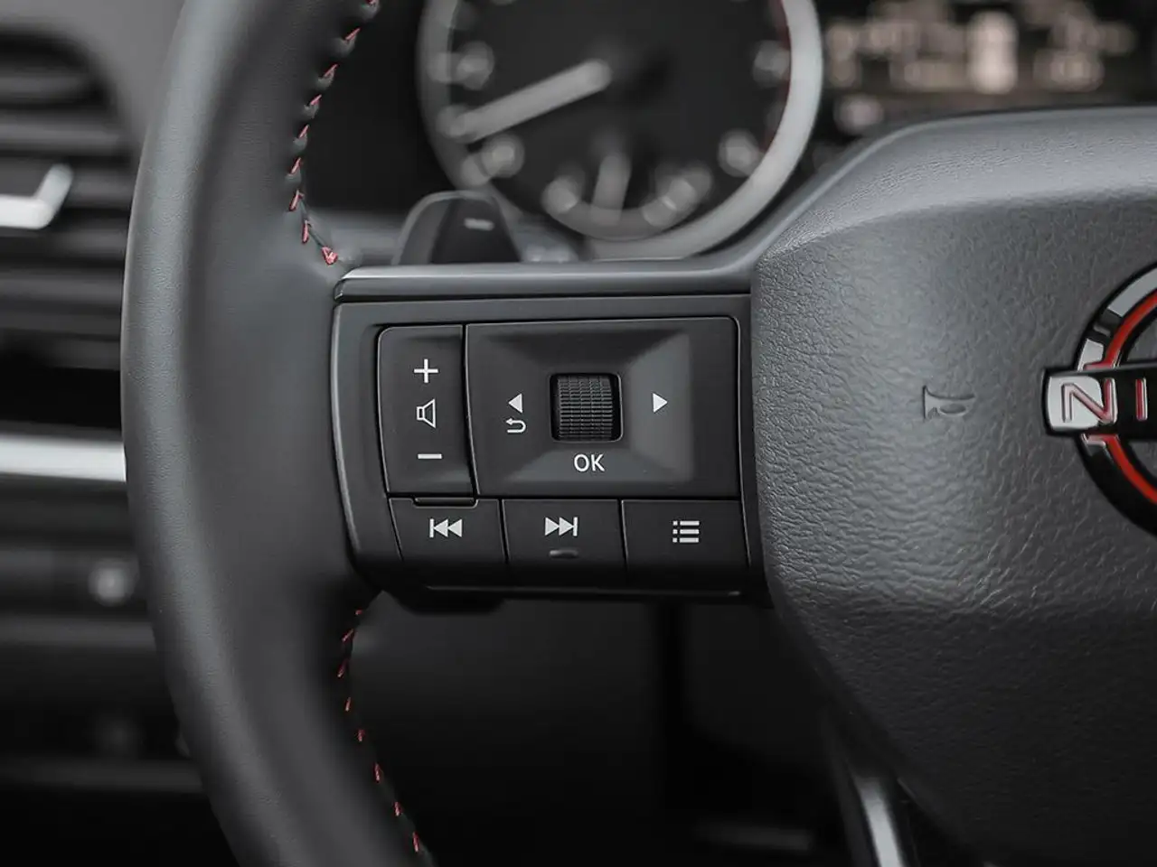 Nissan Rogue photo Nissan Rogue