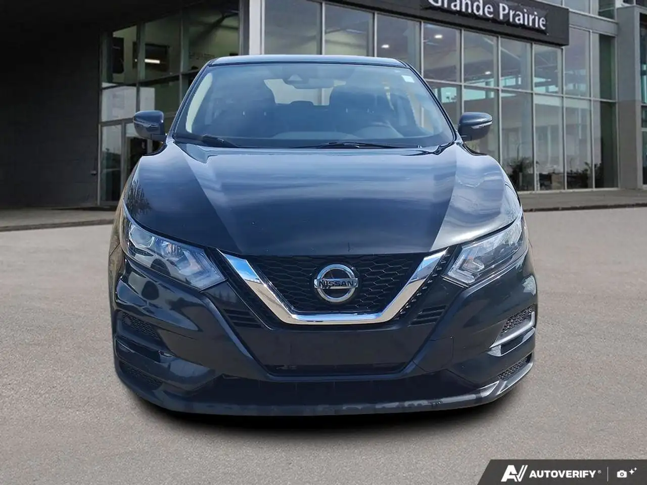 Nissan Qashqai снимка Nissan Qashqai