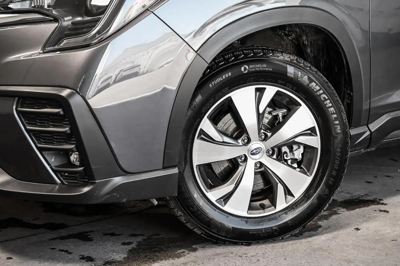 Subaru Ascent photo Subaru Ascent