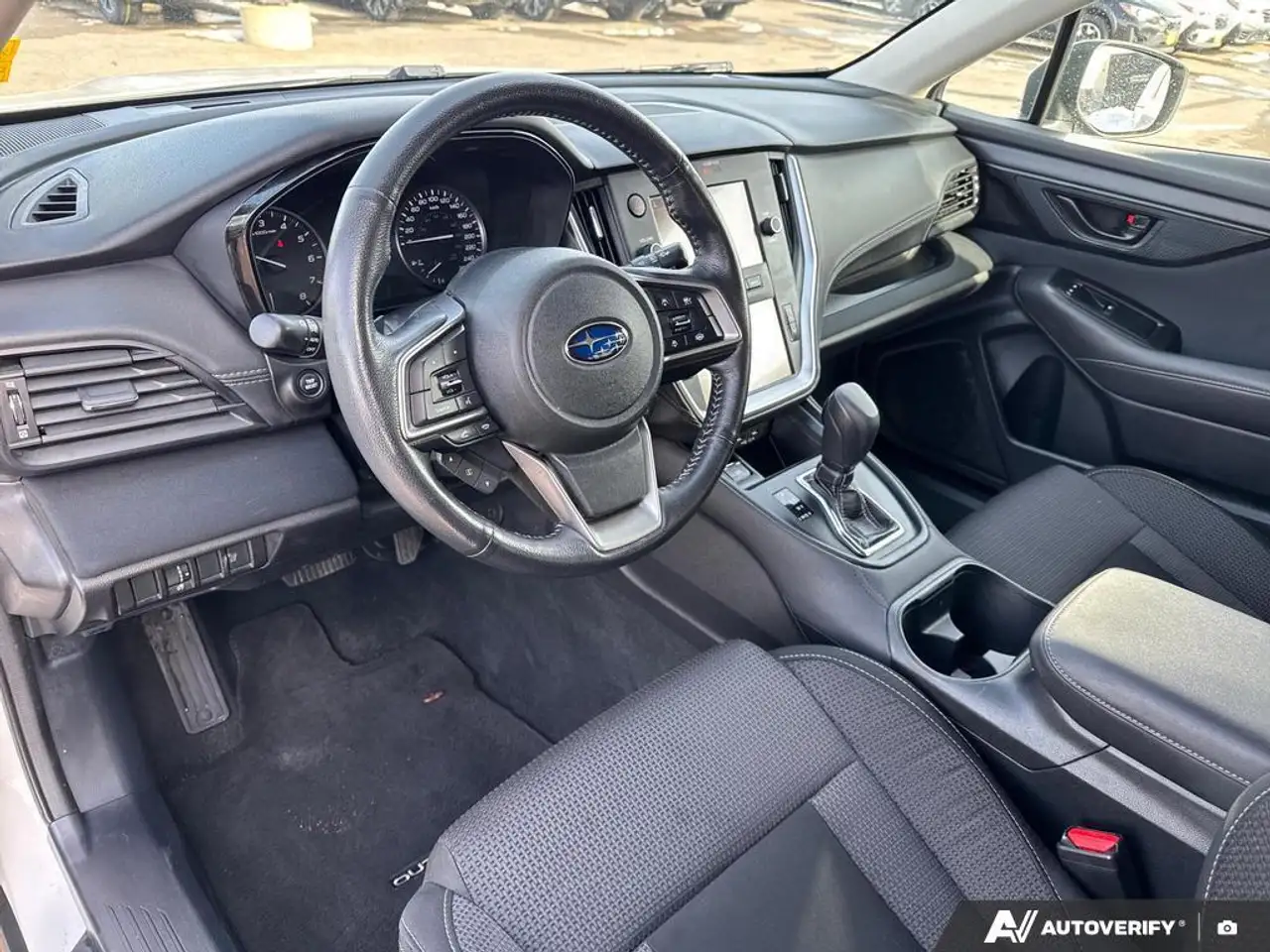 Subaru OUTBACK снимка Subaru OUTBACK