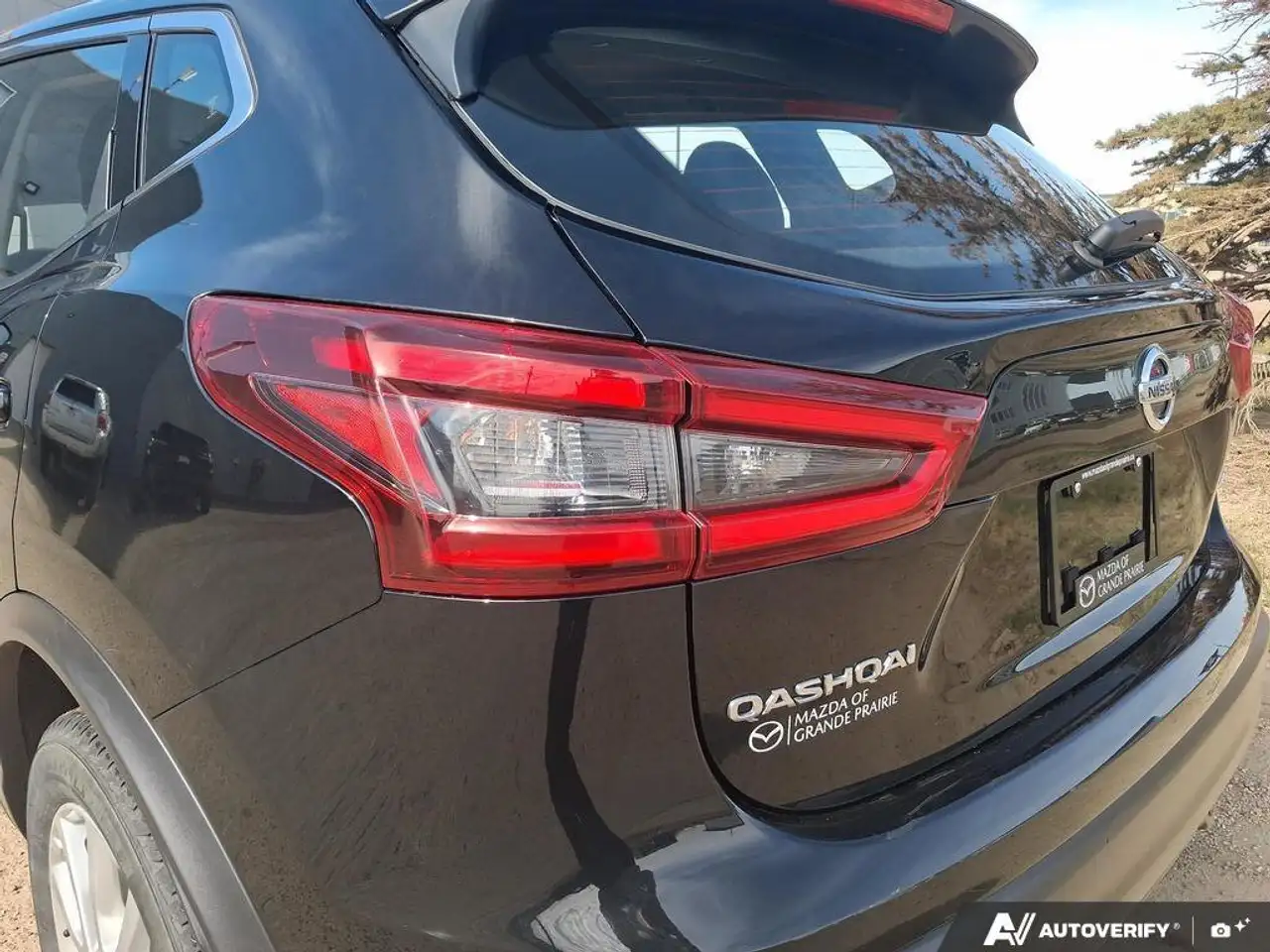 Nissan Qashqai снимка Nissan Qashqai