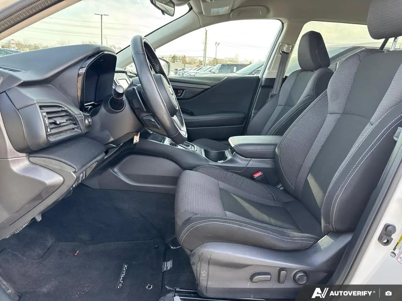 Subaru OUTBACK снимка Subaru OUTBACK