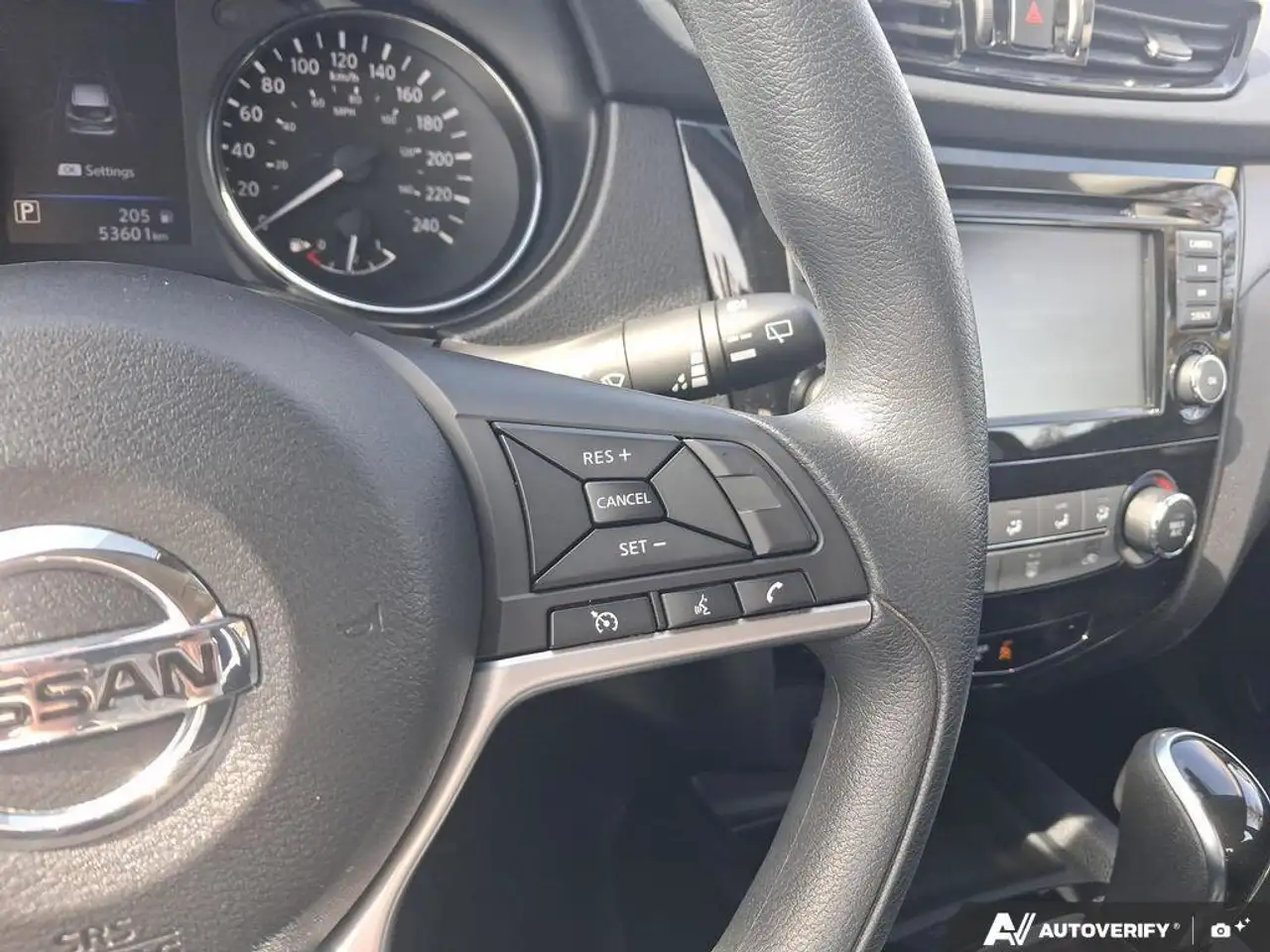 Nissan Qashqai снимка Nissan Qashqai