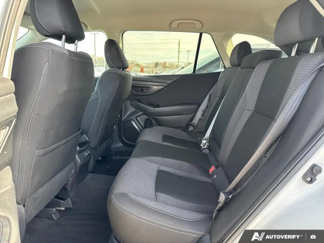 Subaru OUTBACK снимка Subaru OUTBACK