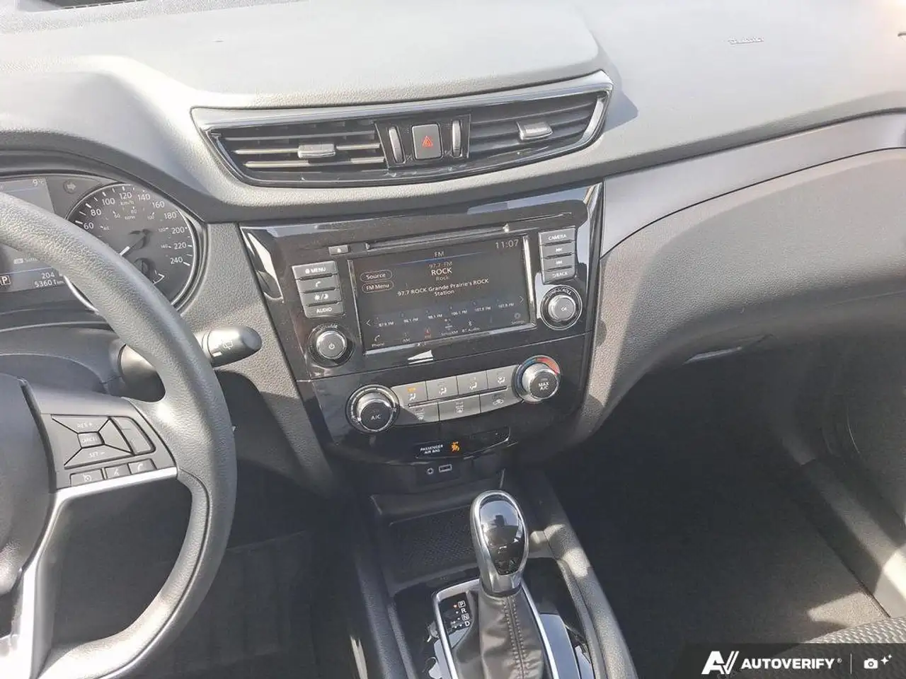 Nissan Qashqai снимка Nissan Qashqai