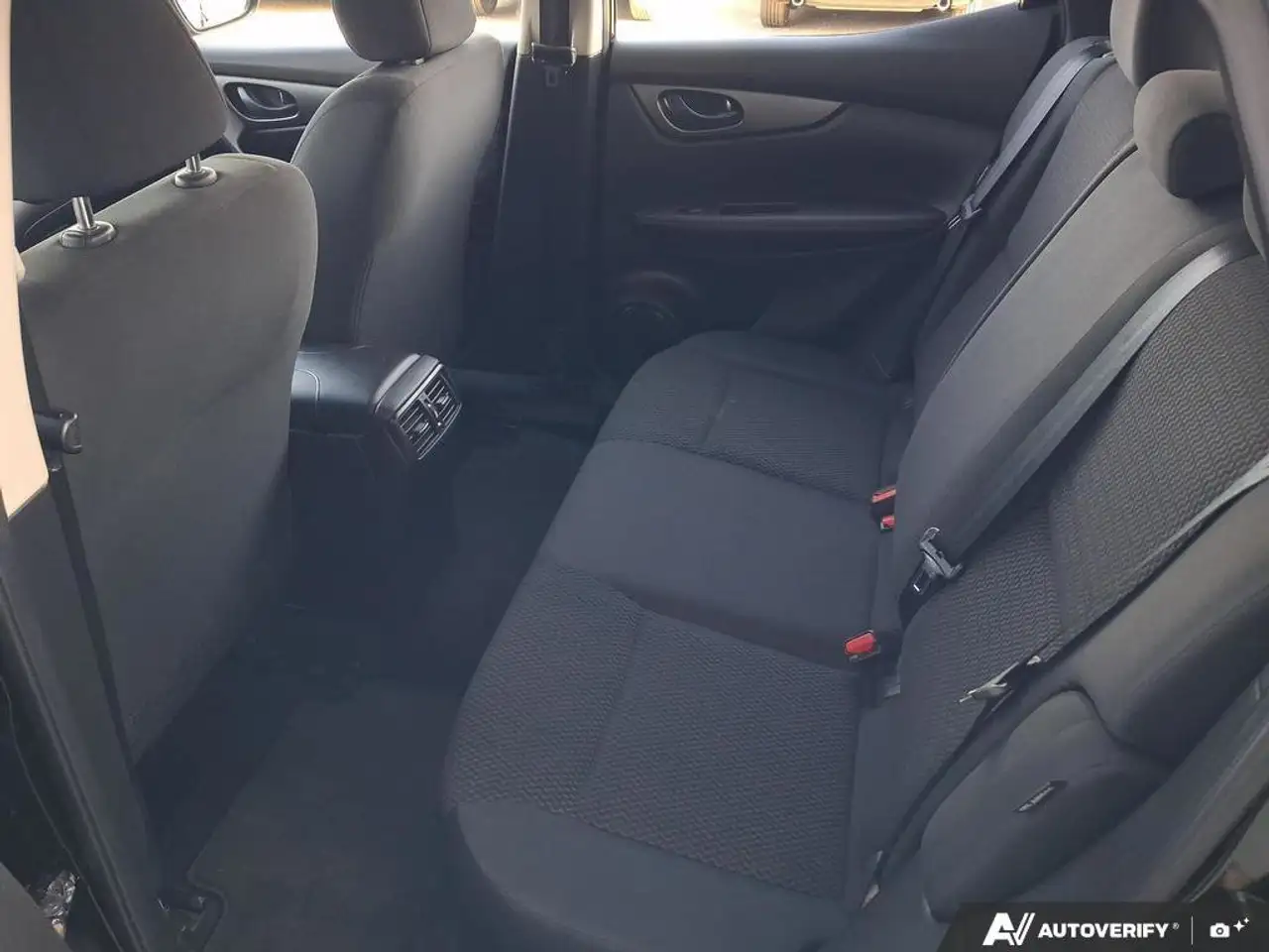 Nissan Qashqai снимка Nissan Qashqai